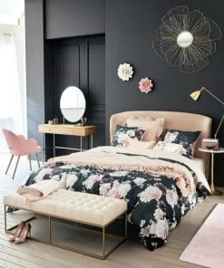 Maisons Du Monde Bout De Lit Capitonné Beige Et Métal Coloris Laiton -Boutique Belamp bout de lit capitonne beige et metal coloris laiton 1000 11 15 187385 5