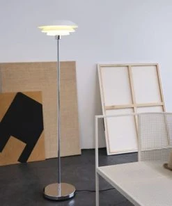 Dyberg Larsen DL31 - Lampadaire En Métal Blanc Mat, H 133 Cm D 31 Cm -Boutique Belamp dl31 lampadaire en metal blanc mat h 133 cm d 31 cm 2