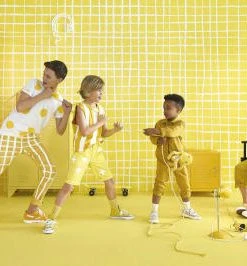 Maisons Du Monde Dressing à Roulettes 2 Portes En Métal Jaune 8 Maisons Du Monde Dressing à Roulettes 2 Portes En Métal Jaune -Boutique Belamp dressing a roulettes 2 portes en metal jaune 1000 5 8 135308 9