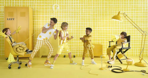 Maisons Du Monde Dressing à Roulettes 2 Portes En Métal Jaune 3 Maisons Du Monde Dressing à Roulettes 2 Portes En Métal Jaune – Image 3