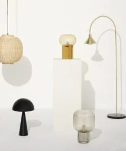 Hubsch Lampadaire Avec Base En Marbre En Noir Et Laiton -Boutique Belamp lampadaire avec base en marbre en noir et laiton 4