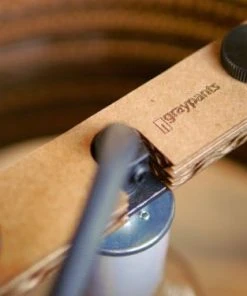 Graypants Lampadaire En Acier Laqué Et Carton Recyclé -Boutique Belamp lampadaire en acier laque et carton recycle 2