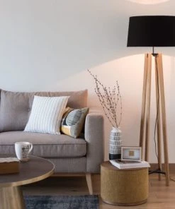 Maisons Du Monde Lampadaire En Chêne Et Abat-jour Noir H146 -Boutique Belamp lampadaire en chene et abat jour noir h146 1000 13 25 194816 3