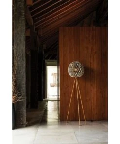 Now’s Home Lampadaire En Lin Taupe Pied En Teck H163 -Boutique Belamp lampadaire en lin taupe pied en teck h163 1