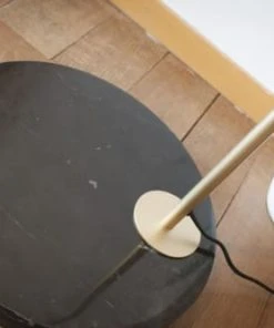 PIB Lampadaire En Métal Et Marbre Noir -Boutique Belamp lampadaire en metal et marbre noir 4