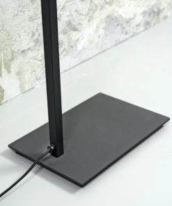 It's About Romi Lampadaire Noir Et Abat-jour H160cm -Boutique Belamp lampadaire noir et abat jour h160cm 3